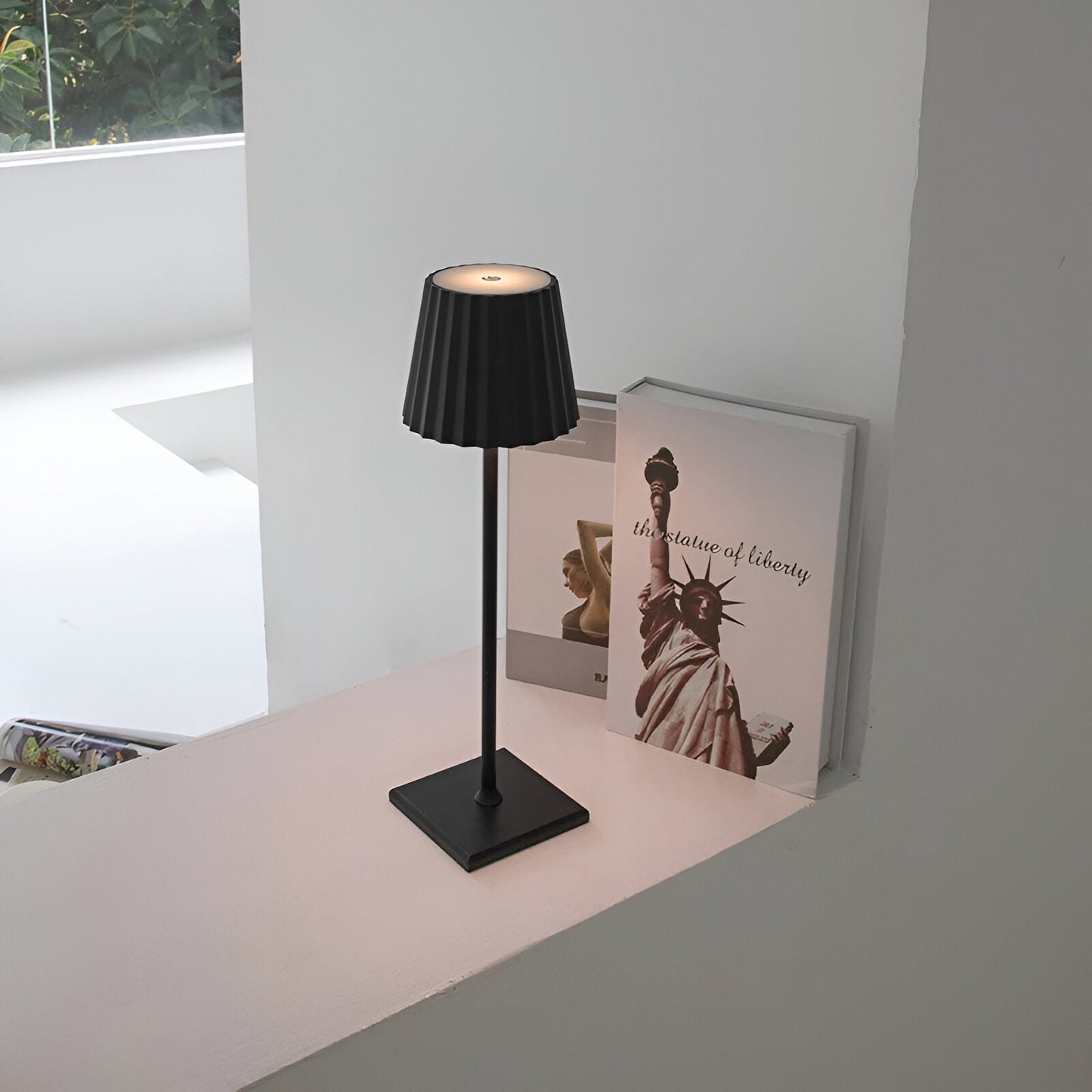 Lampe de Table LED Rechargeable - LuminaTouch-lampe de table-Olloret