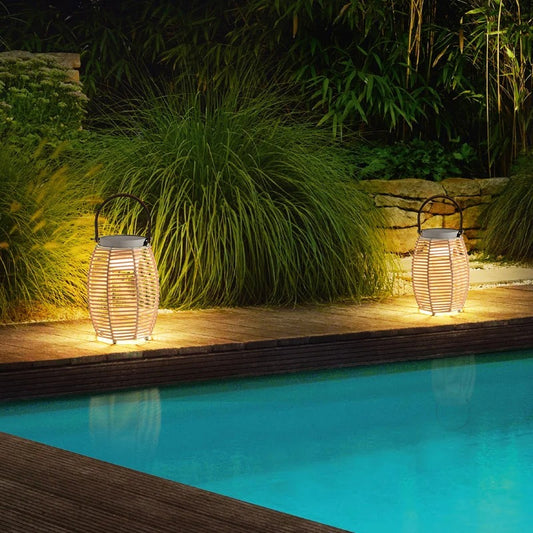 Lampe Solaire d'Extérieur Élégante et Durable avec Recharge USB – Luminara